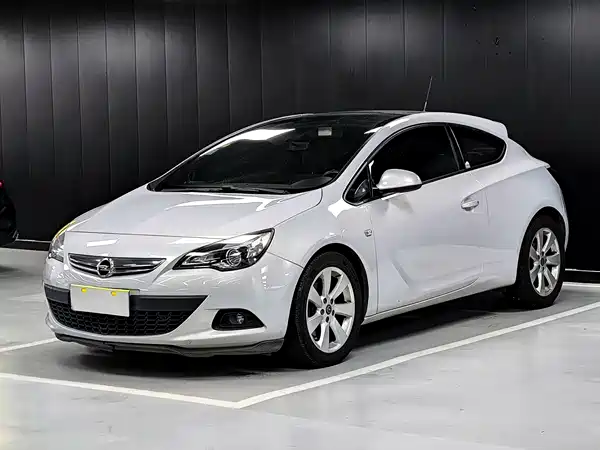 Opel Astra 2014