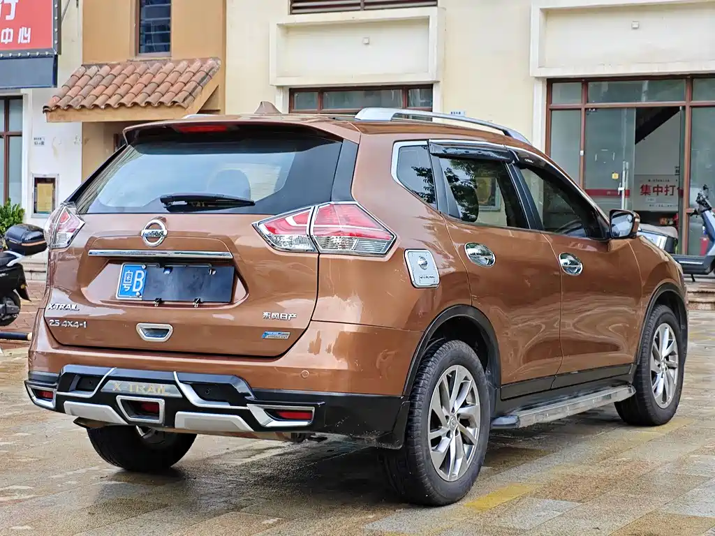 Nissan X-Trail 2014