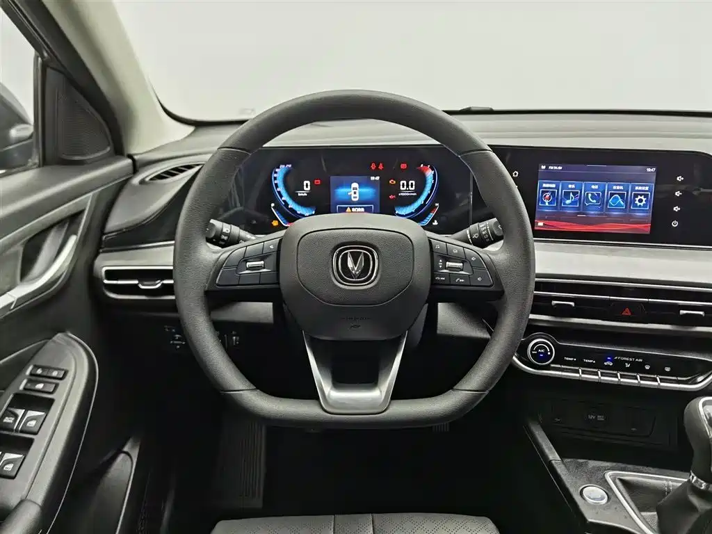Changan Escape 2021 — фото 11