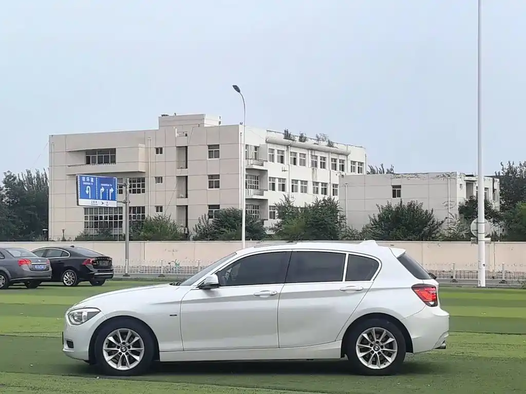 BMW 1 Series 2014 — фото 5