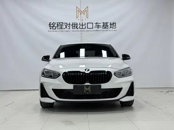 BMW 1 Series 2021