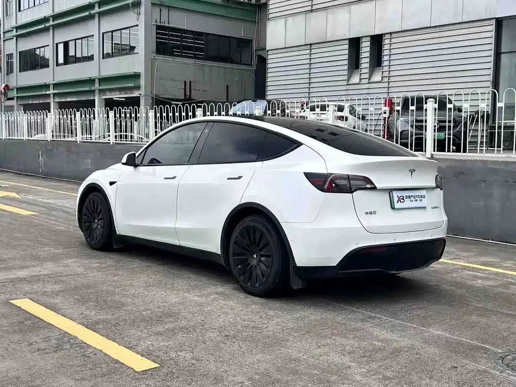 Tesla Model Y 2021 — фото 5