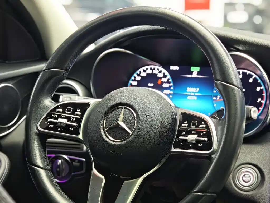 Mercedes-Benz C-Class 2020 — фото 10