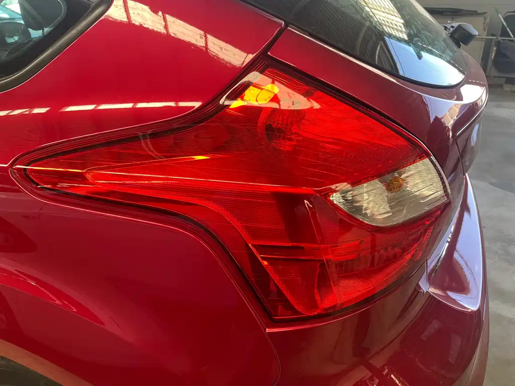 Ford Focus 2015 — фото 7
