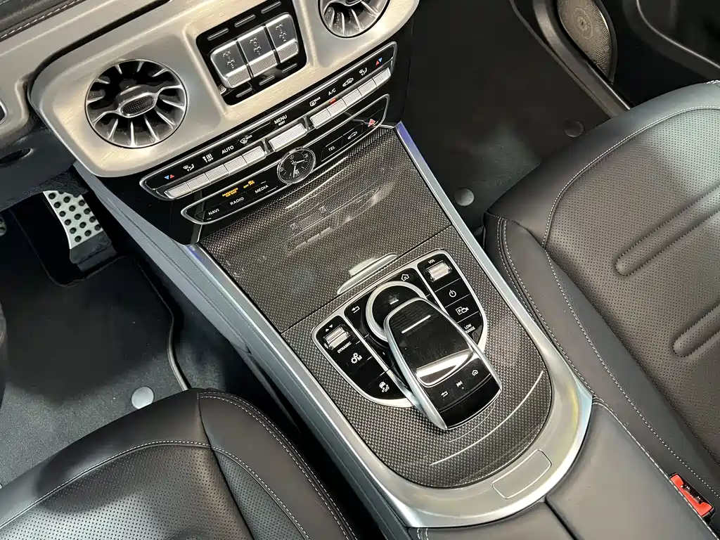 Mercedes-Benz G-Class 2022 — фото 15