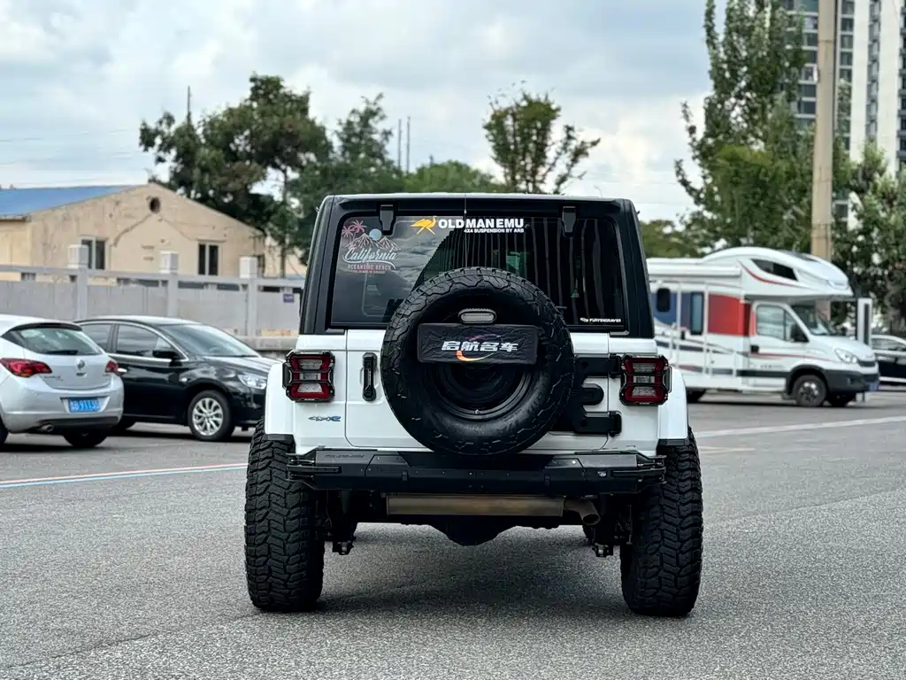 Jeep Wrangler PHEV 2022 — фото 10