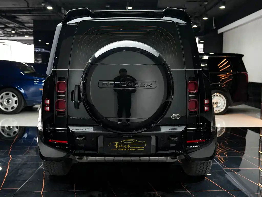 Land Rover Defender 2021 — фото 3