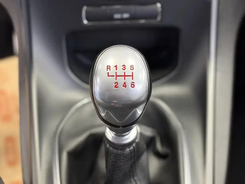 Ford Fiesta 2013 — фото 14