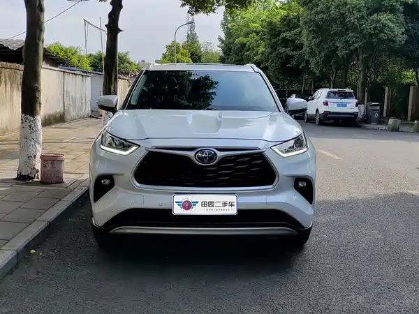 Toyota Highlander 2022
