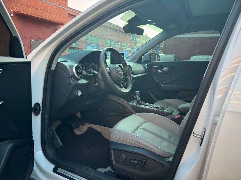 Audi Q2L 2022