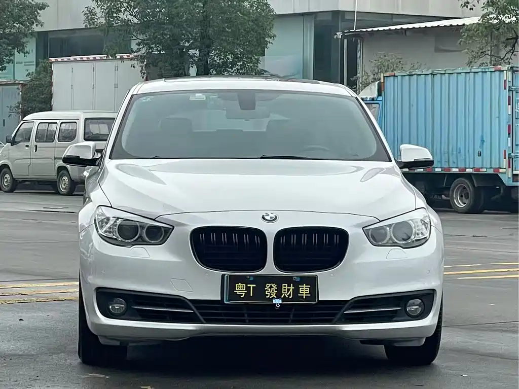 BMW 5 Series GT 2016 — фото 2
