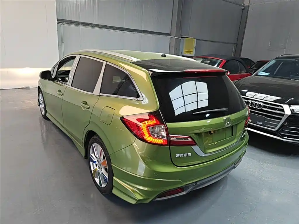 Honda Jade 2016 — фото 5