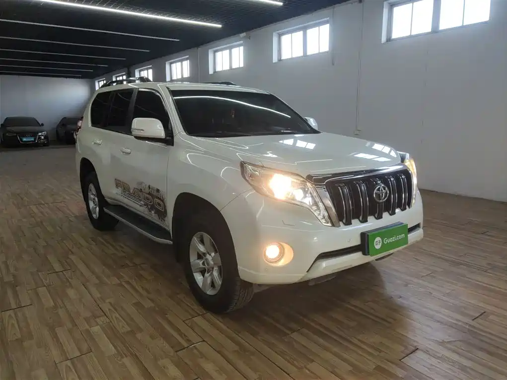 Toyota Prado 2016 — фото 4