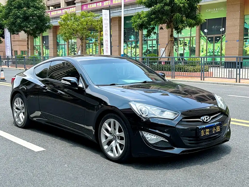 Hyundai Genesis Coupe 2013 — фото 3