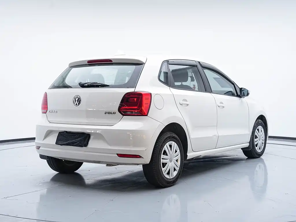 Volkswagen Polo 2016 — фото 22