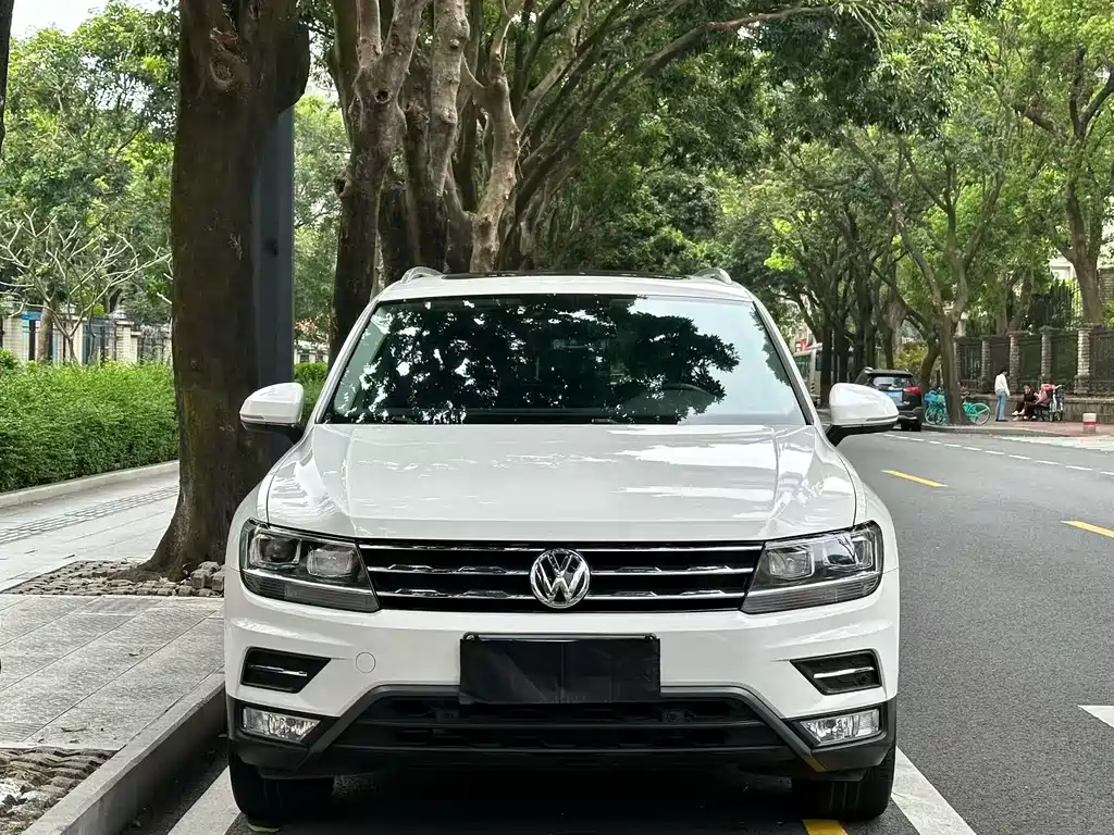 Volkswagen Tiguan L 2020 — фото 7