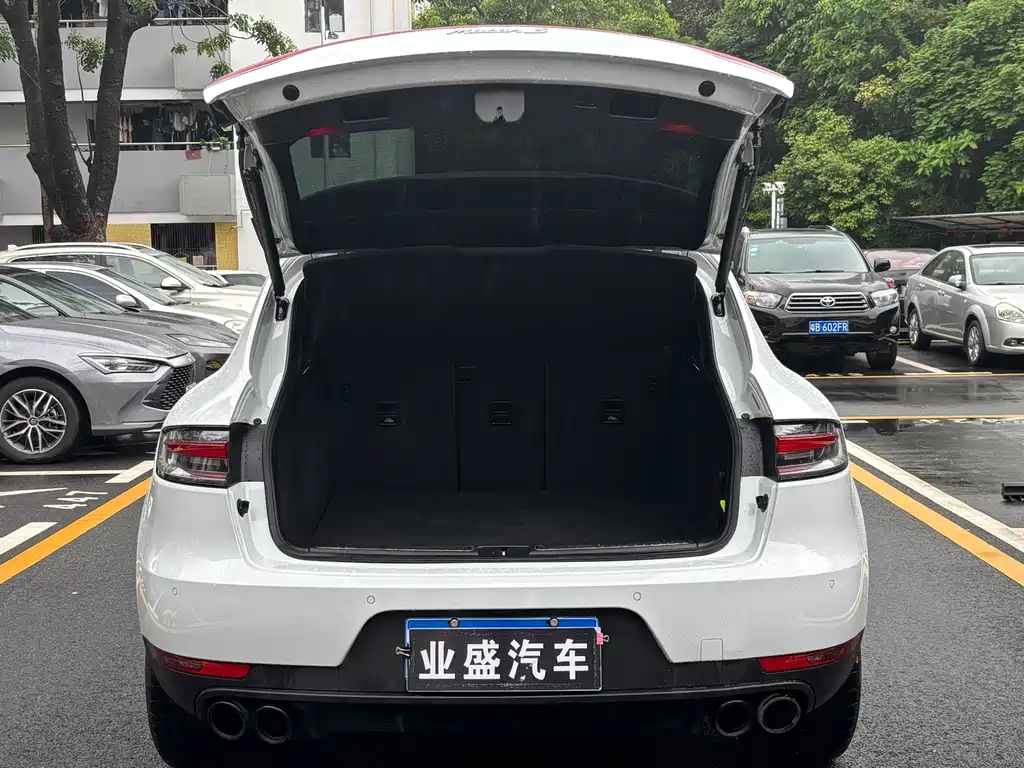 Porsche Macan 2021 — фото 14