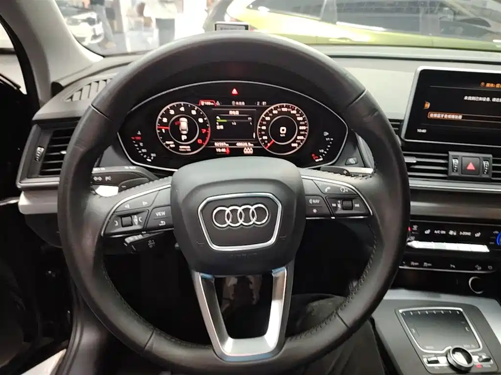 Audi Q5L 2021 — фото 11