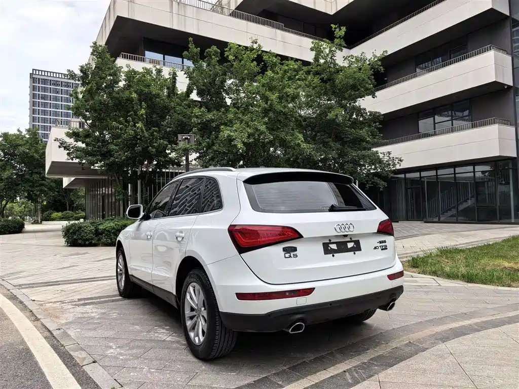 Audi Q5 2015 — фото 15