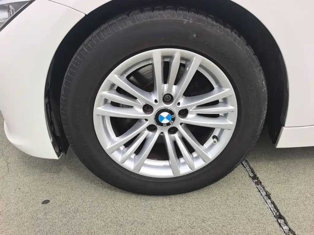 BMW 3 Series 2015 — фото 8
