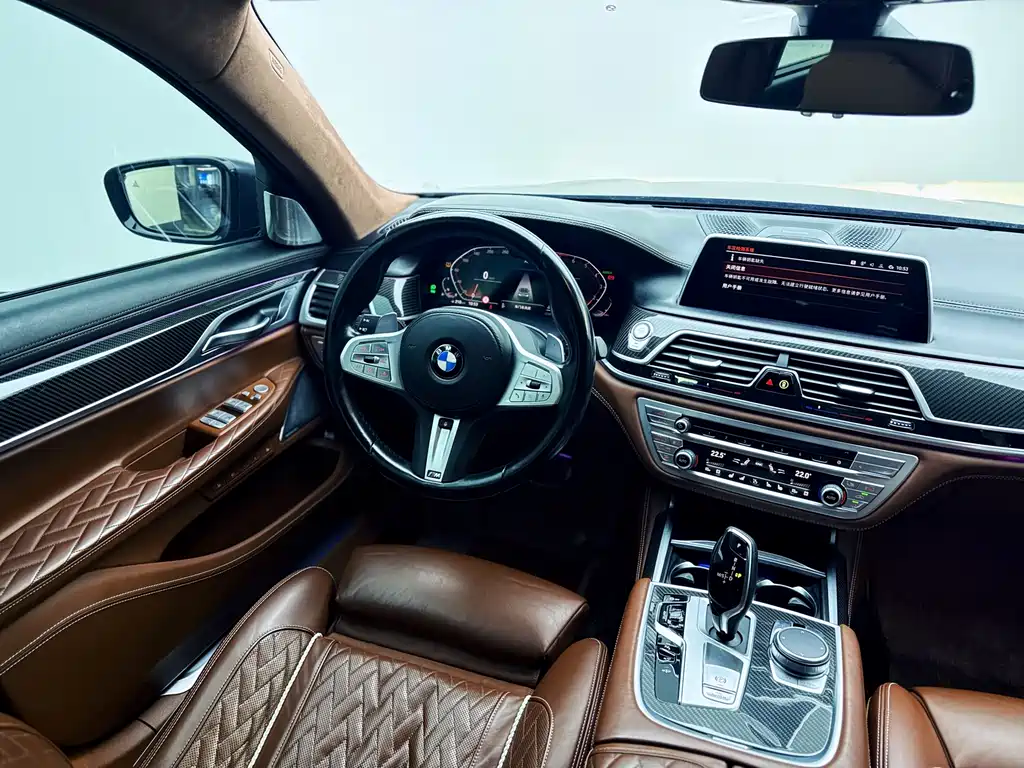 BMW 7 Series 2019 — фото 15