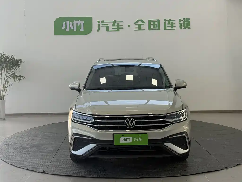 Volkswagen Tiguan L 2022 — фото 2
