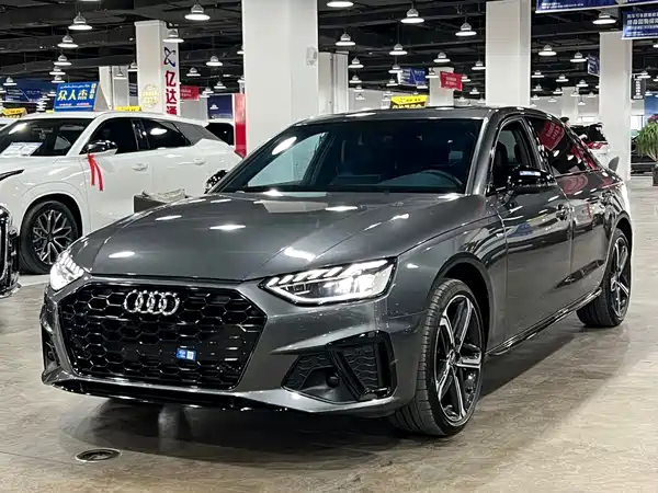 Audi A4L 2025