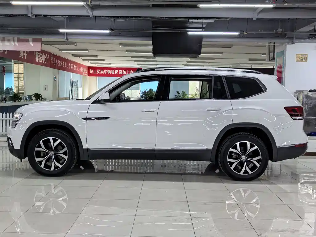 Volkswagen Teramont 2017 — фото 18