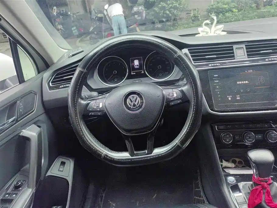 Volkswagen Tiguan L 2020 — фото 15