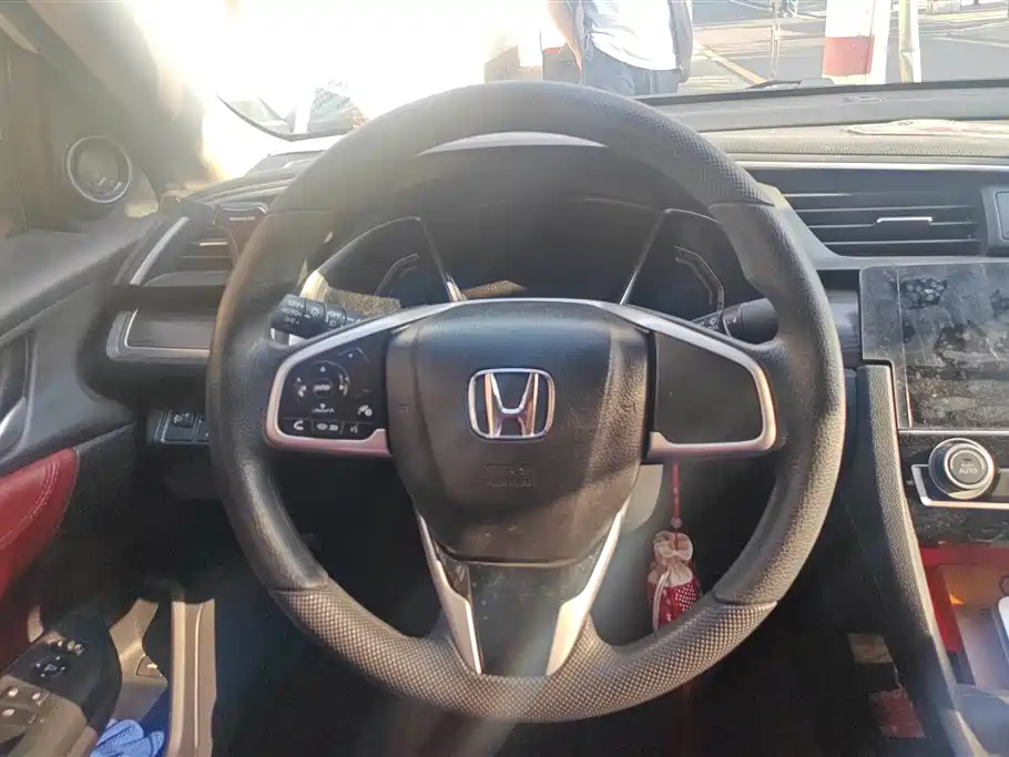 Honda Civic 2020 — фото 15