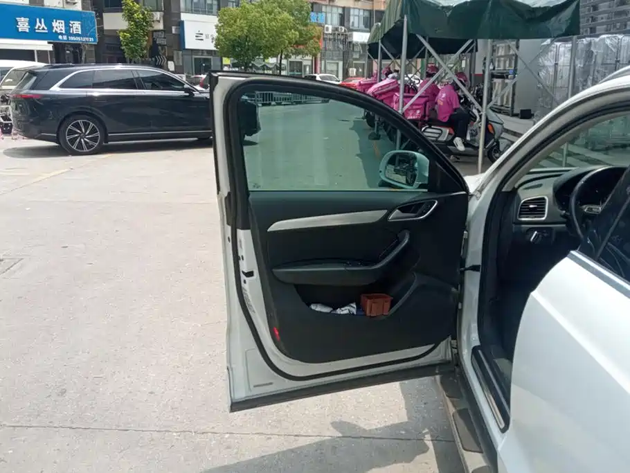 Audi Q3 2015