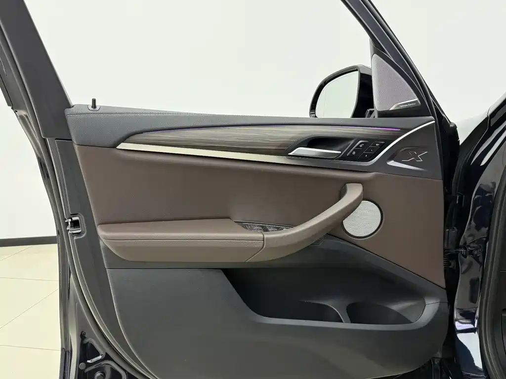 BMW X3 2022 — фото 10