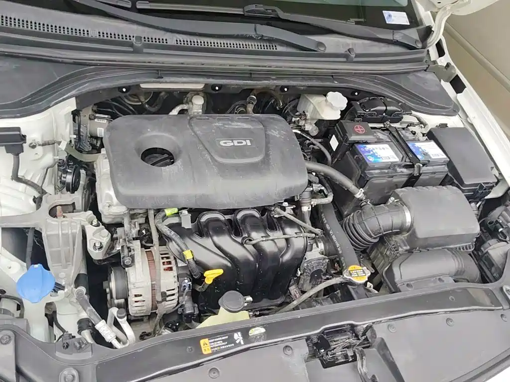Hyundai Elantra 2016 — фото 20