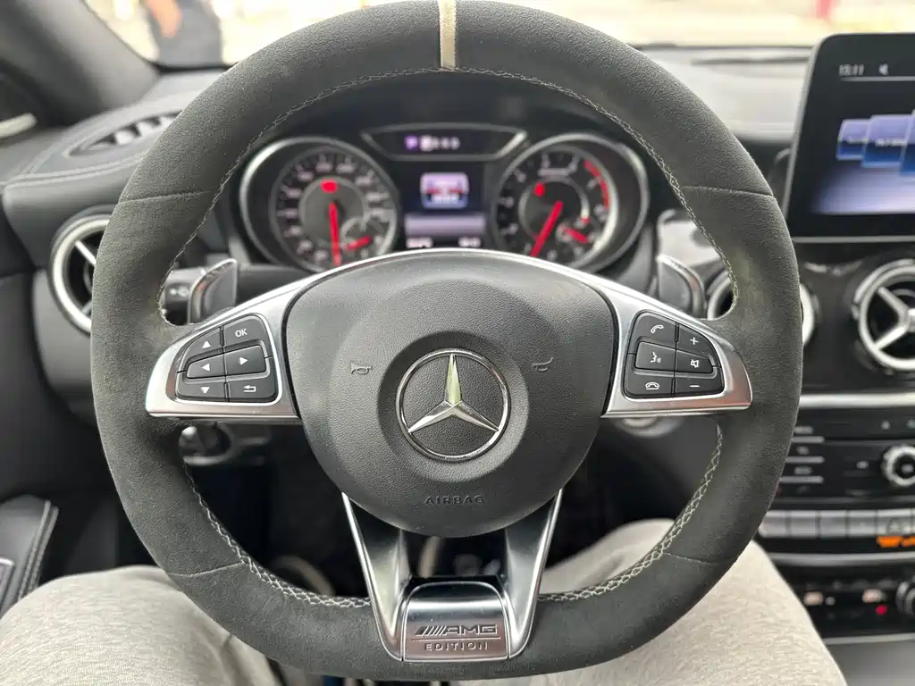 Mercedes-Benz CLA AMG 2019 — фото 25