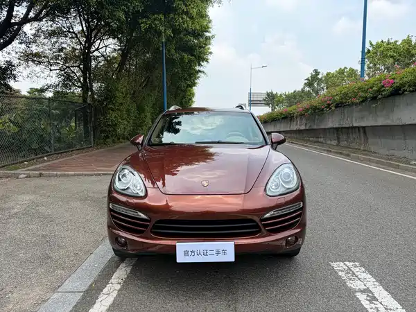 Porsche Cayenne 2011