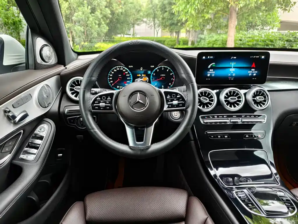 Mercedes-Benz GLC 2023 — фото 11