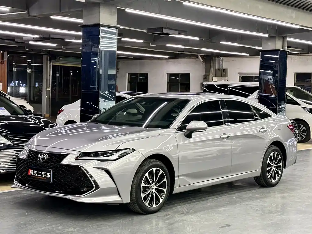 Toyota Avalon 2023 — фото 1