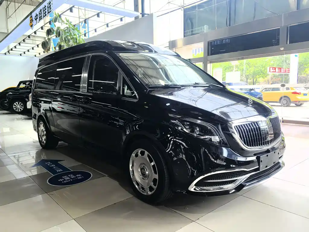Mercedes-Benz V-Class 2020 — фото 2