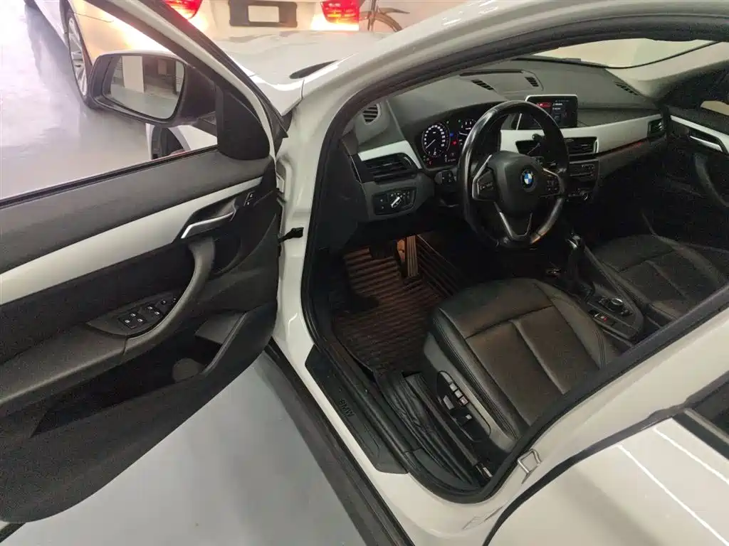 BMW X1 2018 — фото 16