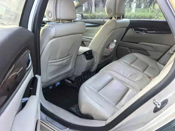 Cadillac XTS 2013