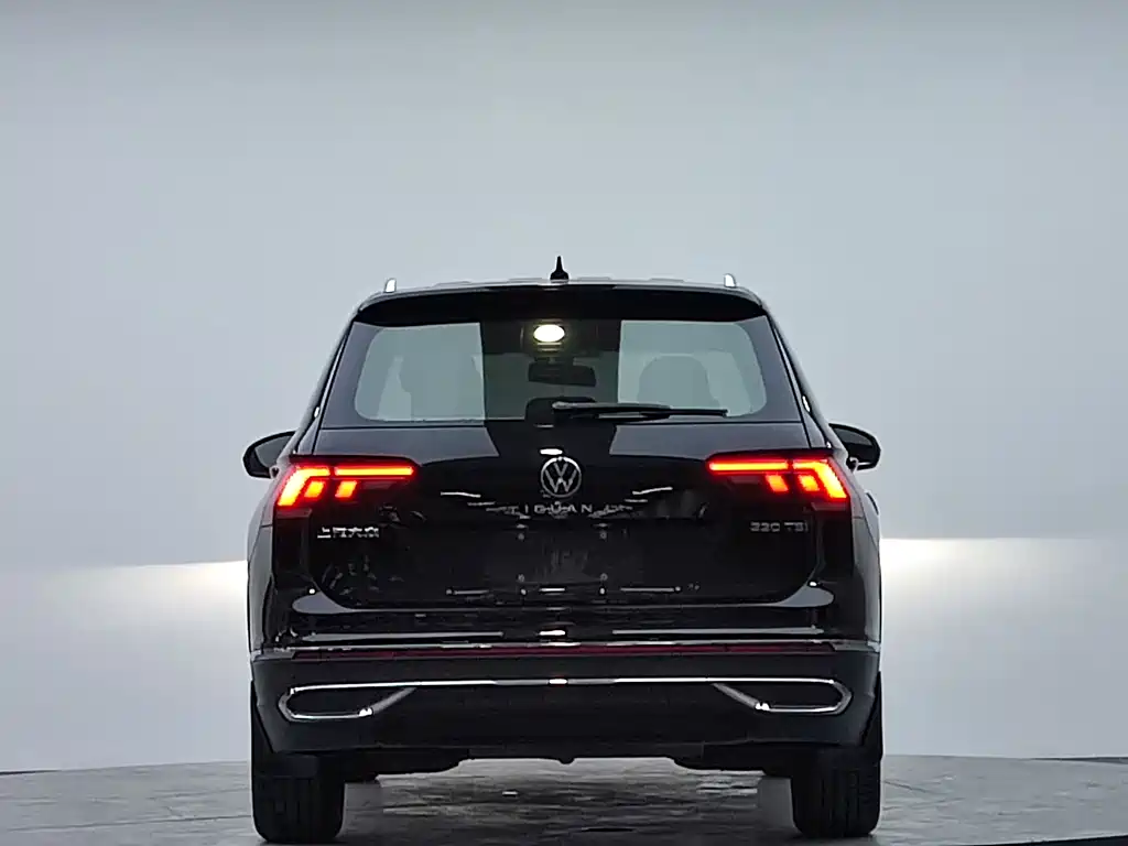 Volkswagen Tiguan L 2023 — фото 7