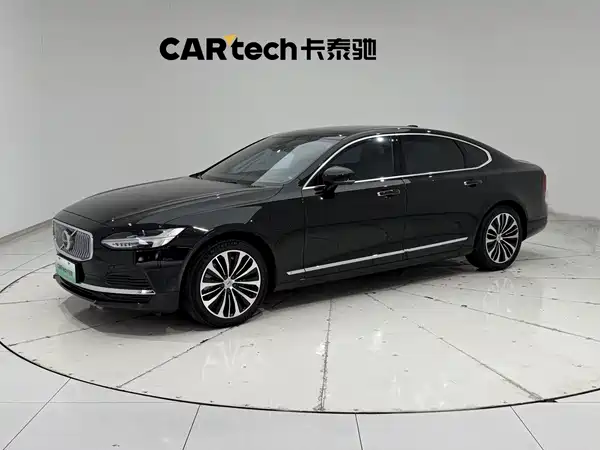 Volvo S90 Plug-In Hybrid 2023