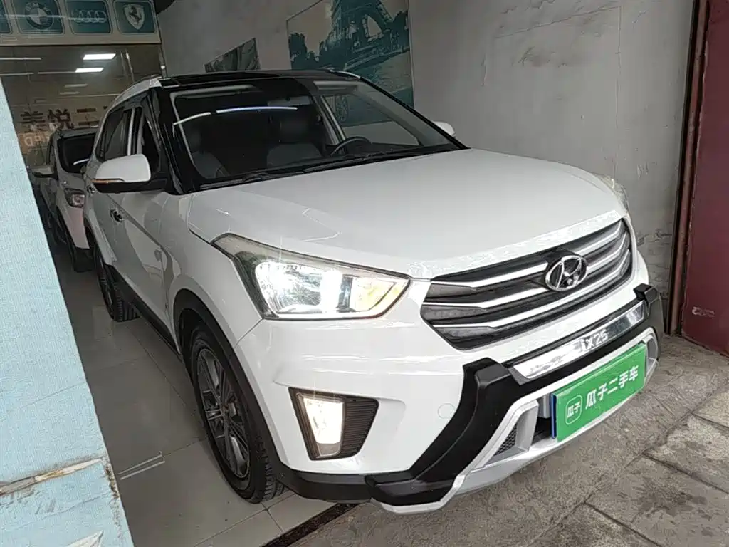 Hyundai ix25 2015 — фото 4
