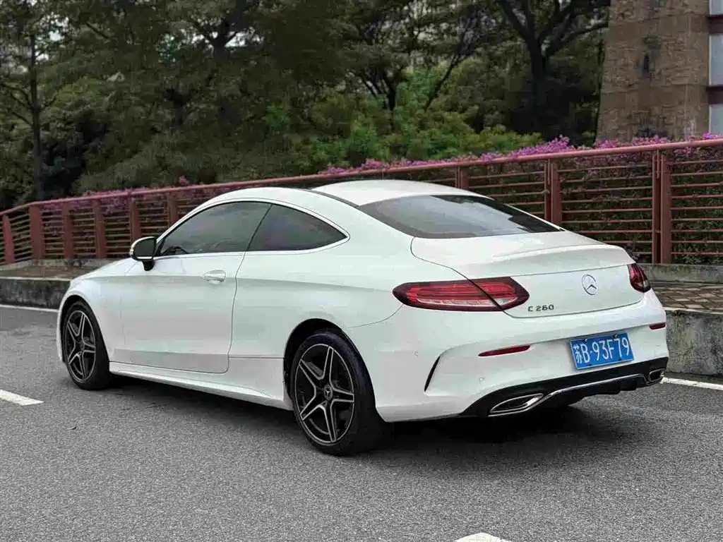 Mercedes-Benz C-Class 2019