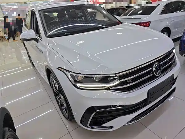 Volkswagen Tiguan L 2023