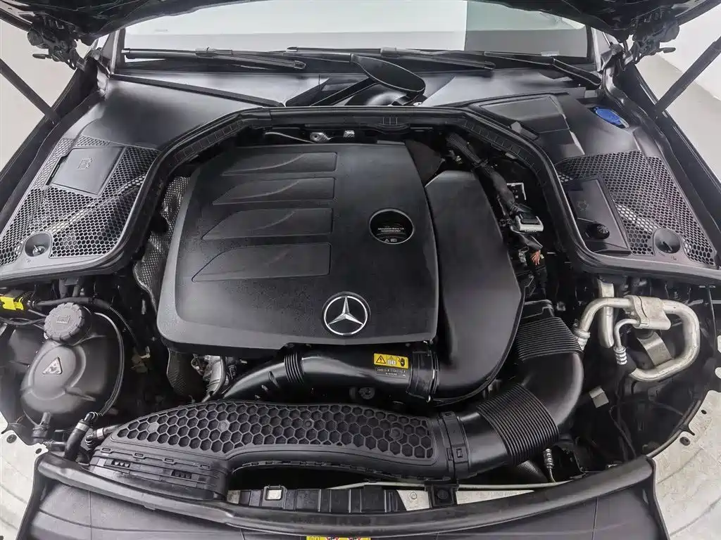 Mercedes-Benz C-Class 2022