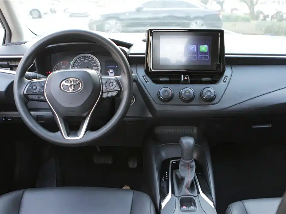 Toyota Corolla 2023 — фото 11