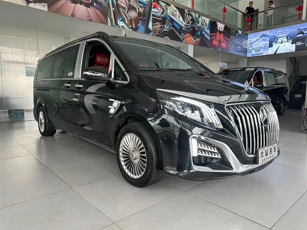 Mercedes-Benz Vito 2023 — фото 1