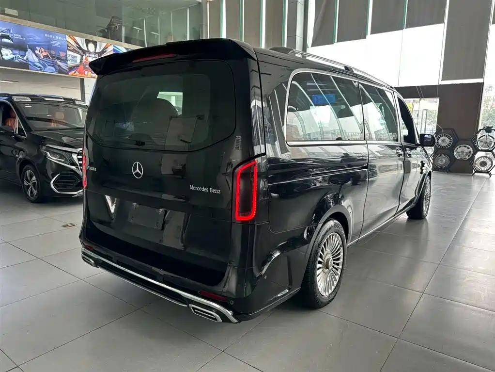 Mercedes-Benz Vito 2023 — фото 25
