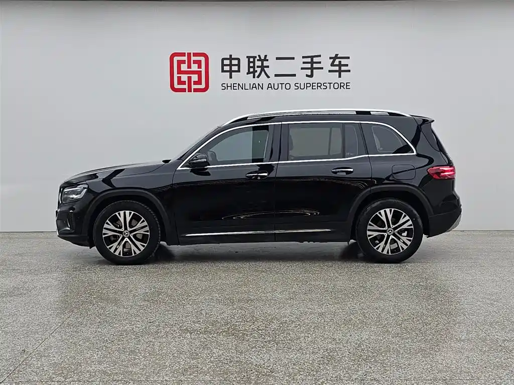 Mercedes-Benz GLB 2023 — фото 3